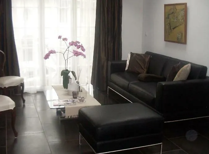 Ferienhaus & Buchillon